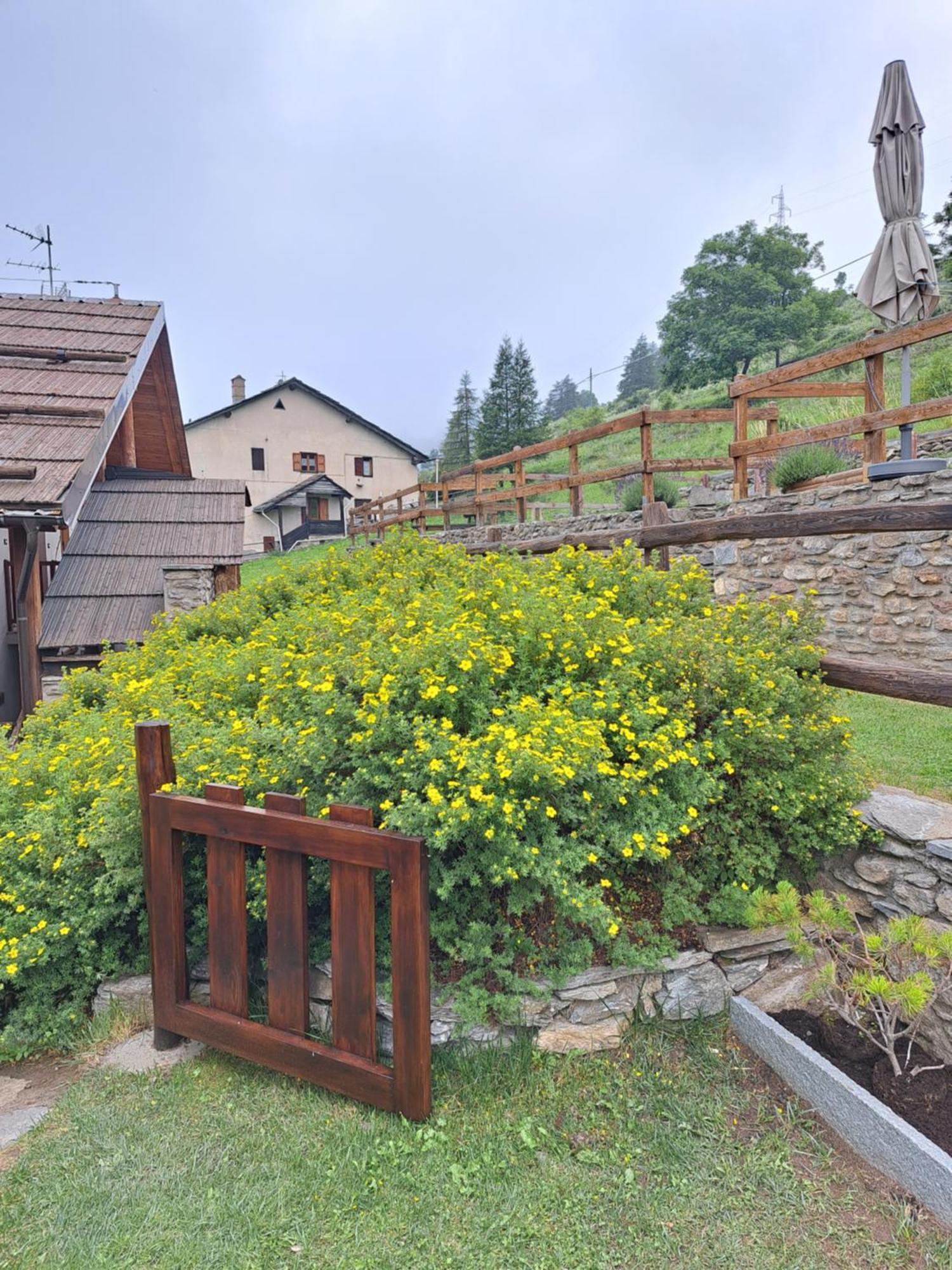 Baita Le Sere Apartment Sestriere Exterior photo